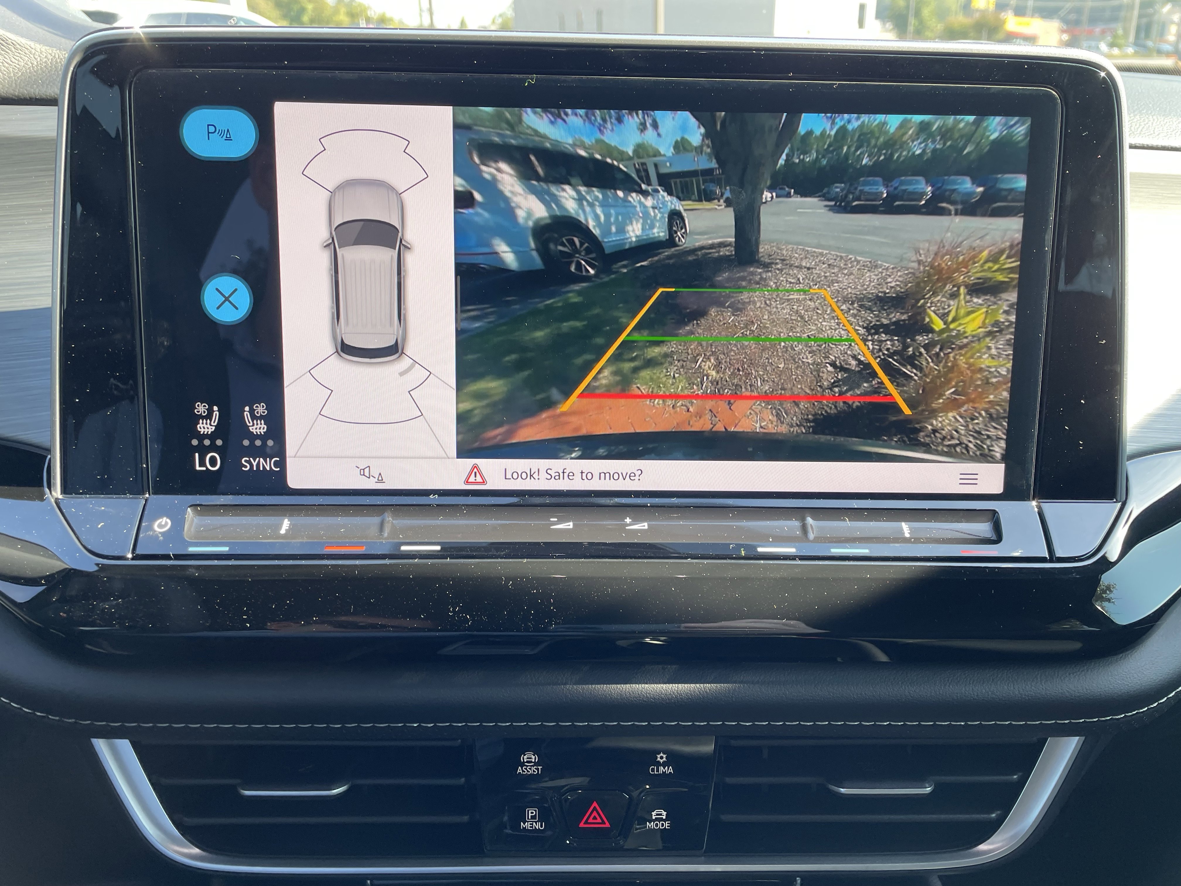 New 2026 Volkswagen Atlas Cross Sport SE image 19