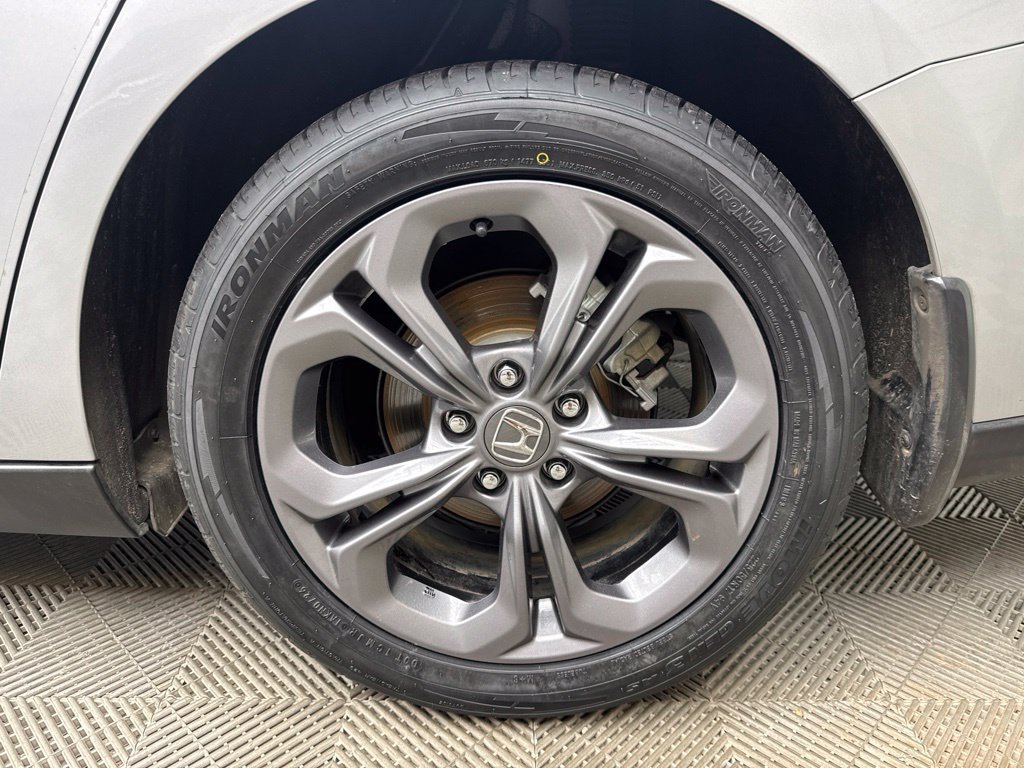 Used 2023 Honda Accord EX image 30
