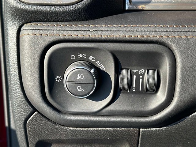 Used 2022 RAM 1500 Limited image 12