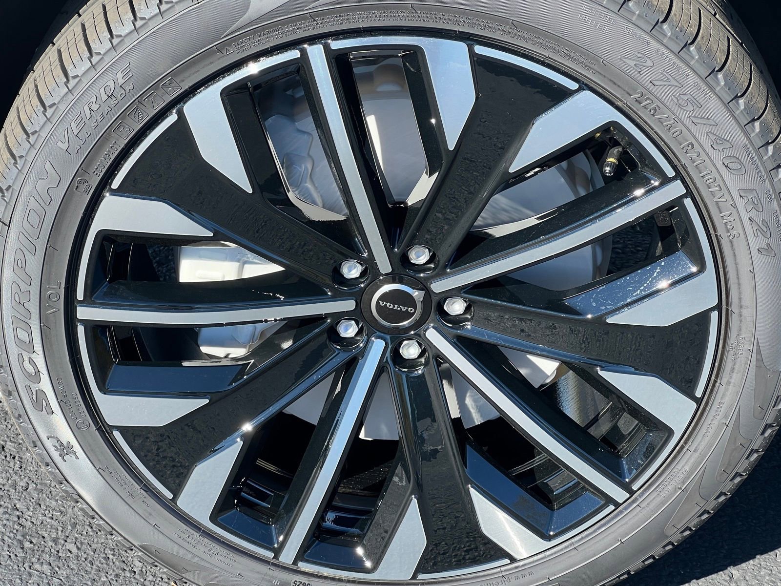 New 2026 Volvo XC90 B6 Ultra image 10