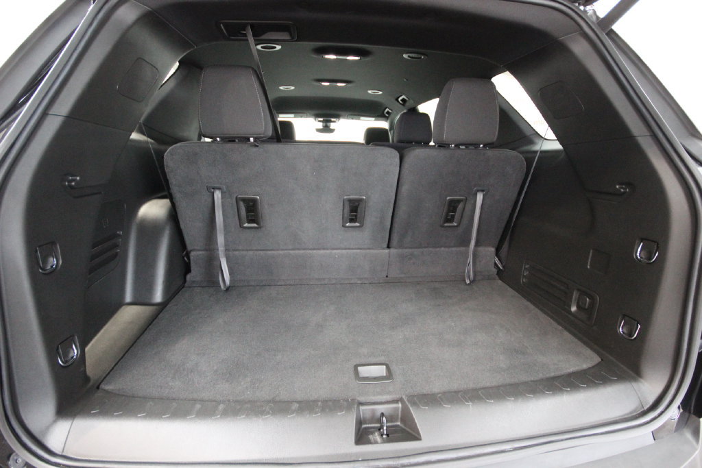 Used 2023 Chevrolet Traverse LT FWD image 6