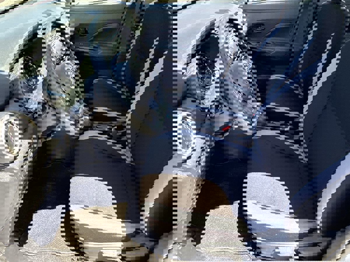 New 2025 Nissan Versa S image 19