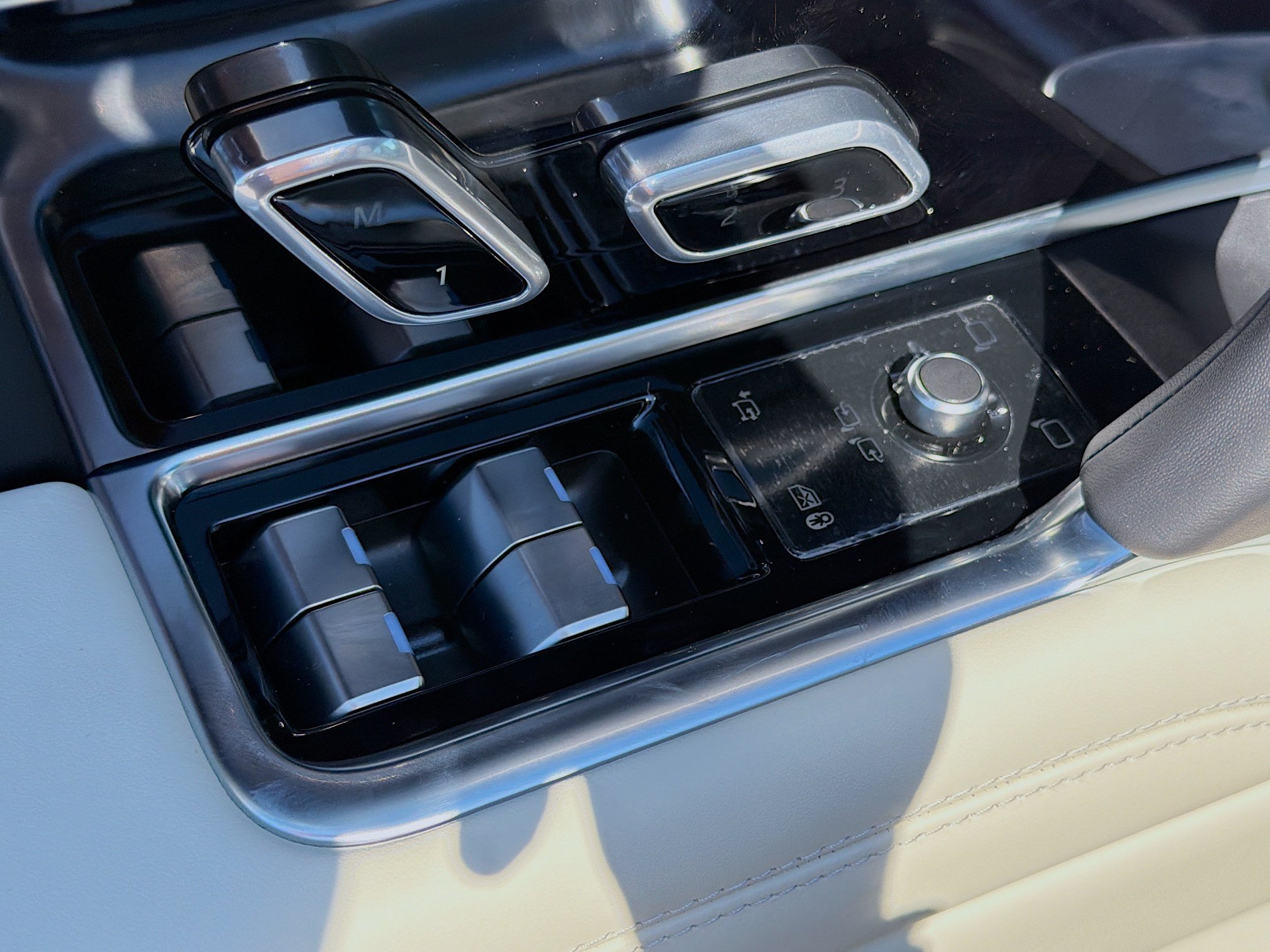 New 2026 Land Rover Range Rover SE AWD/4WD image 24