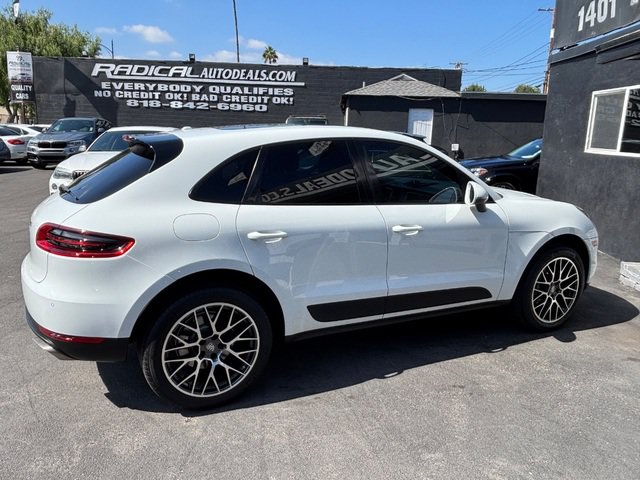 Used 2018 Porsche Macan AWD/4WD image 29