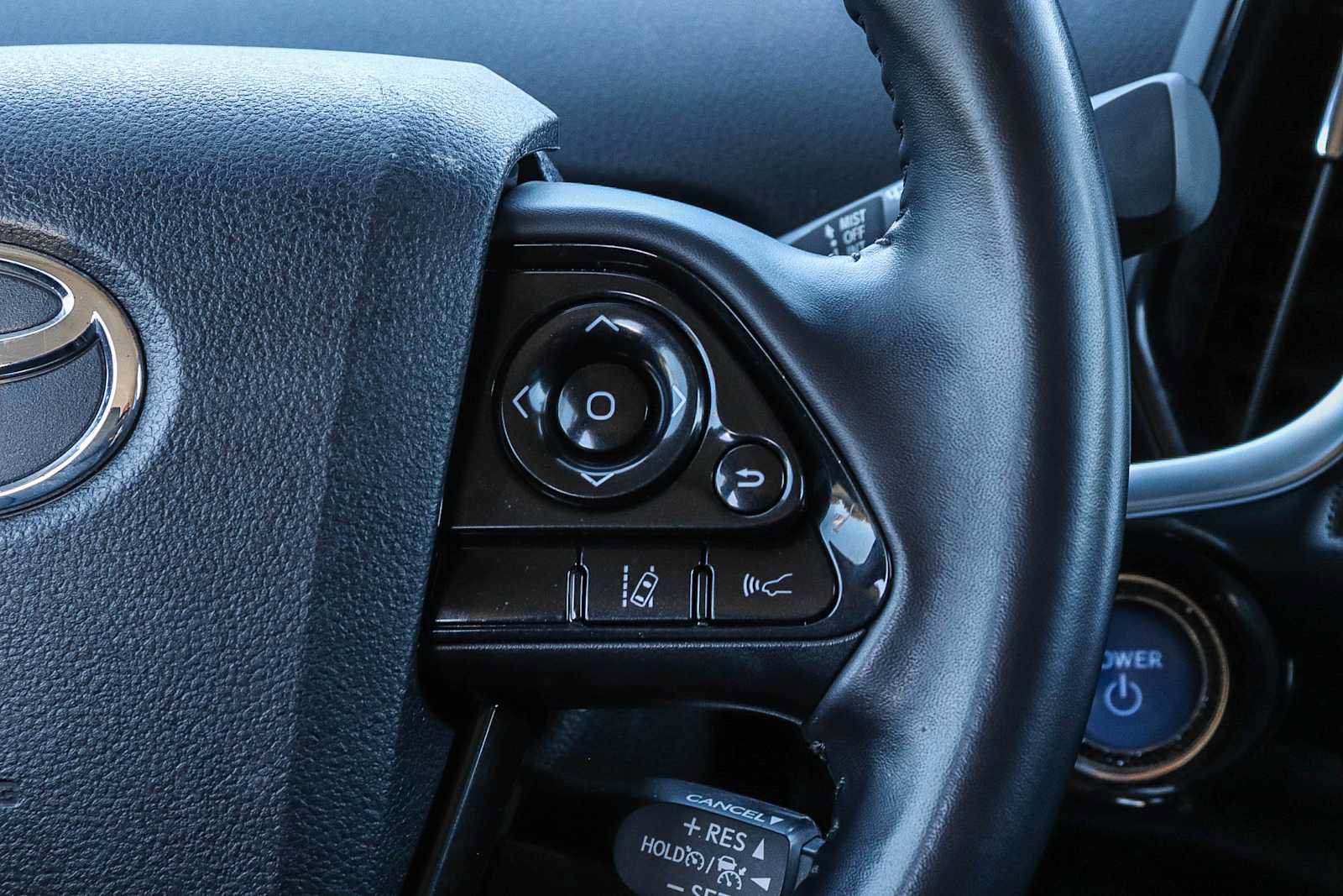 Used 2022 Toyota Prius Prime XLE FWD image 24