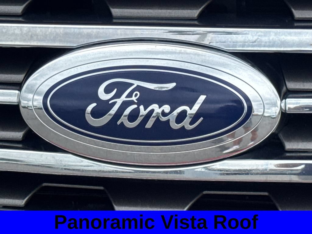Used 2020 Ford Expedition XLT w/ Equipment Group 202A AWD/4WD image 16