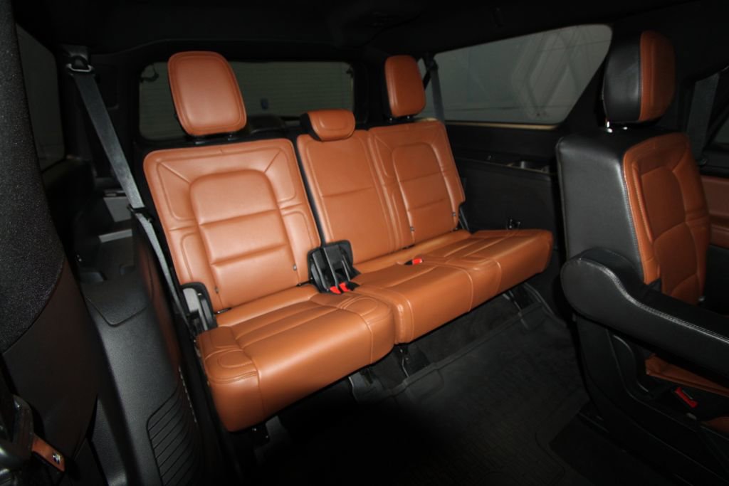 Used 2018 Lincoln Navigator L Reserve image 33