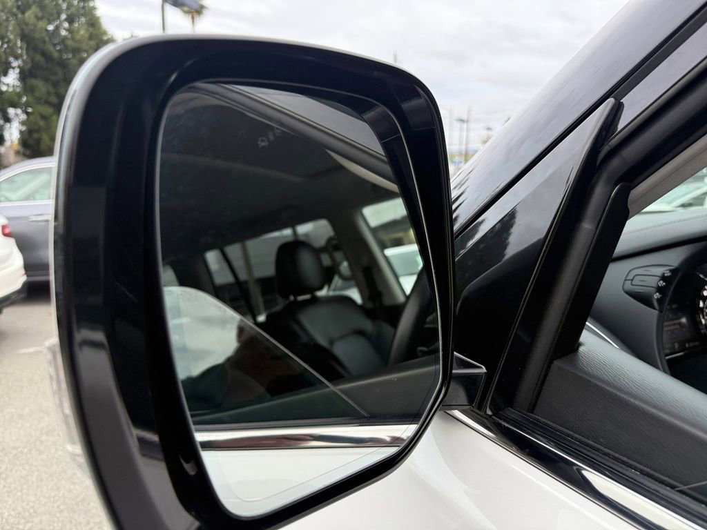 Used 2024 INFINITI QX80 Luxe image 34