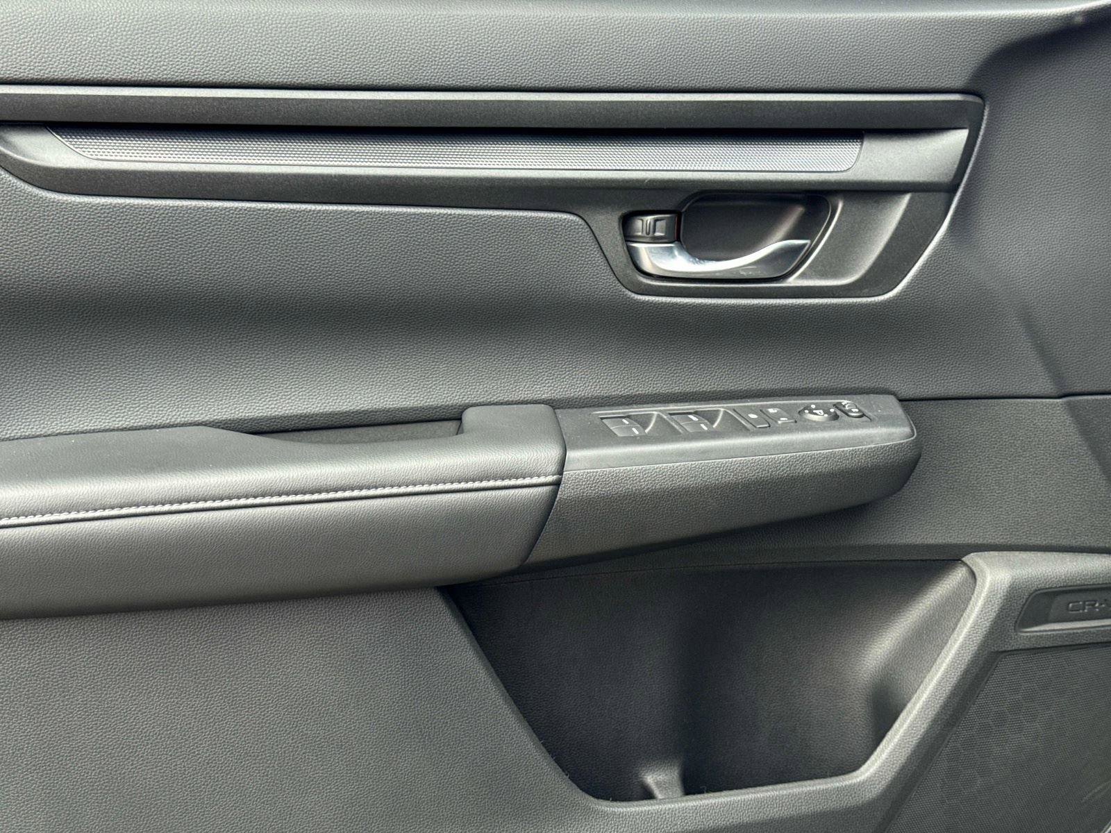 Certified 2024 Honda CR-V LX image 17