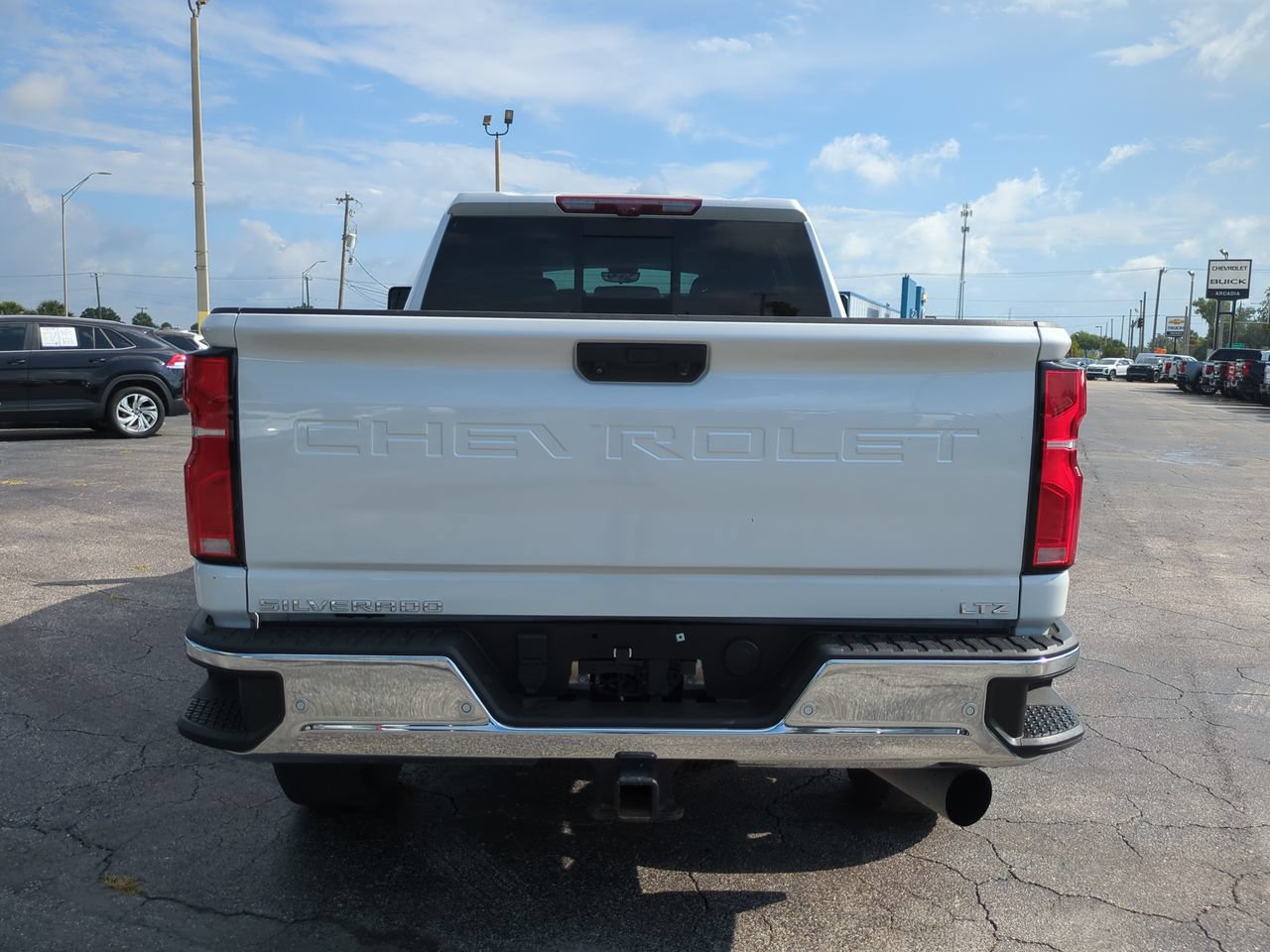 Used 2024 Chevrolet Silverado 2500 LTZ w/ LTZ Plus Package AWD/4WD image 5