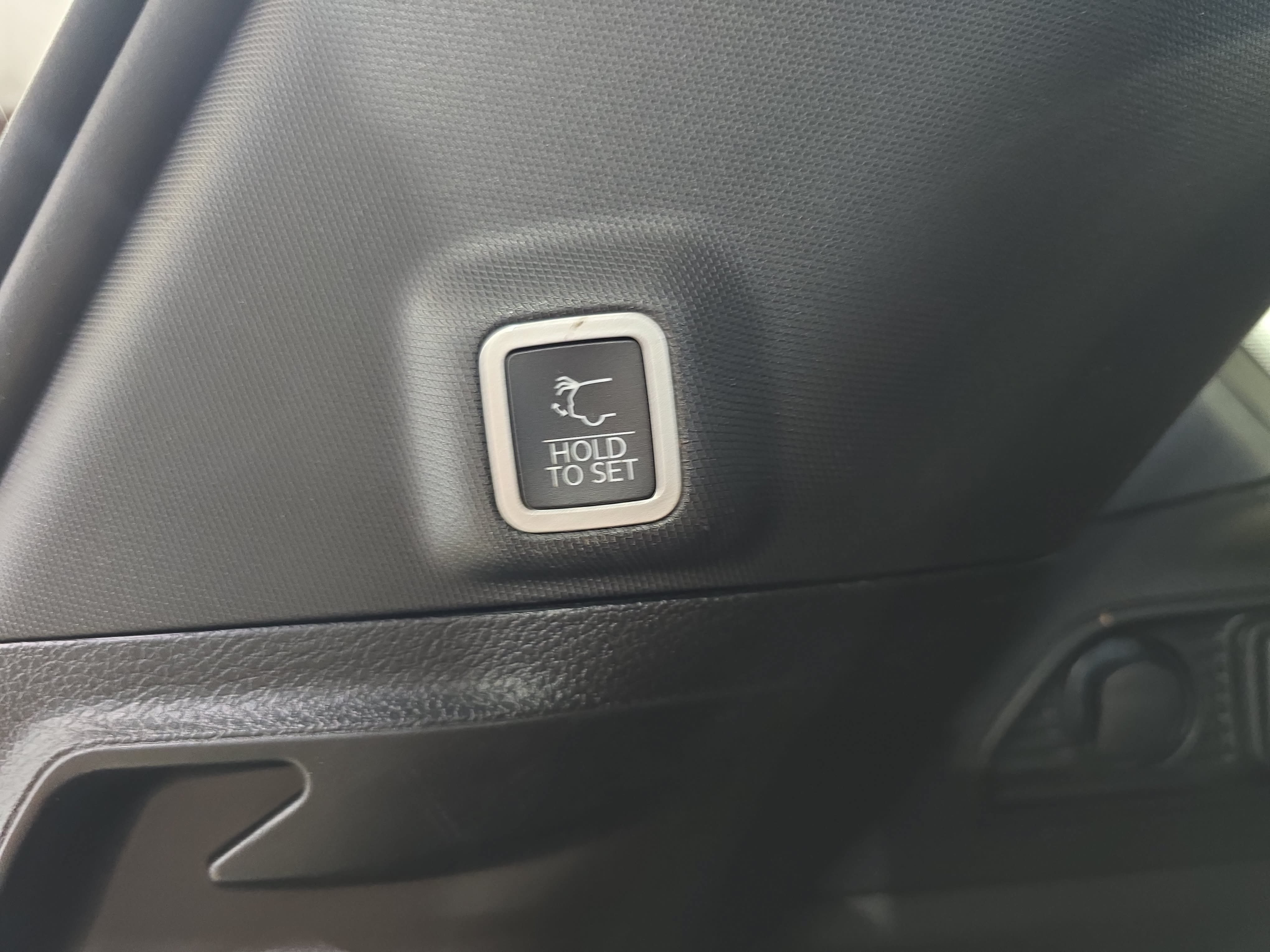 Used 2023 Jeep Grand Cherokee Altitude AWD/4WD image 29