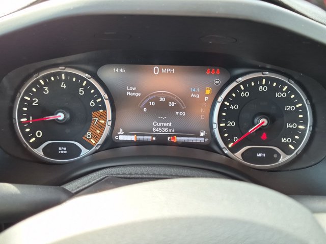 Used 2019 Jeep Renegade Trailhawk AWD/4WD image 10