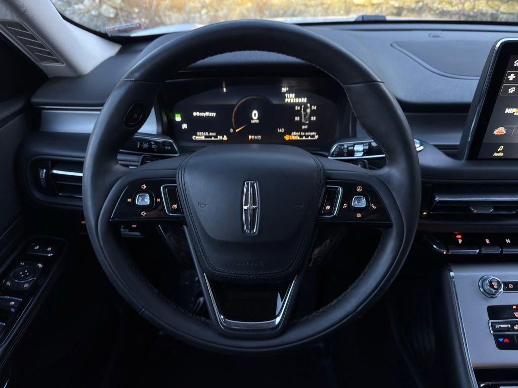 Used 2023 Lincoln Aviator AWD w/ Premium Package image 21