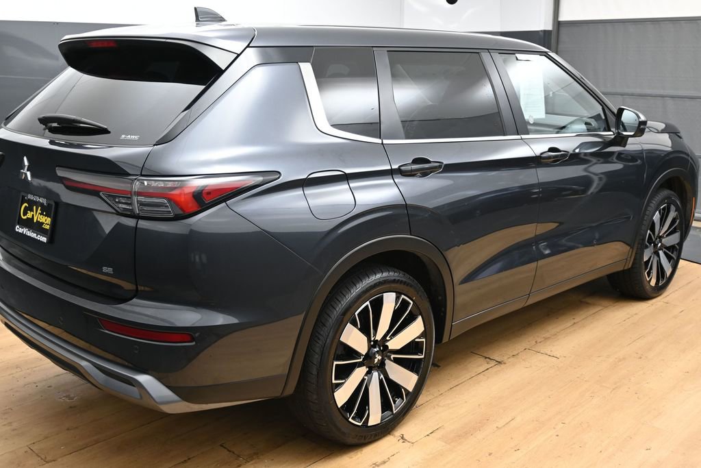 Used 2025 Mitsubishi Outlander SE AWD/4WD image 47
