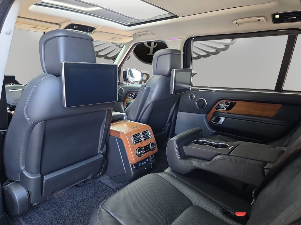 Used 2018 Land Rover Range Rover Long Wheelbase Supercharged image 17