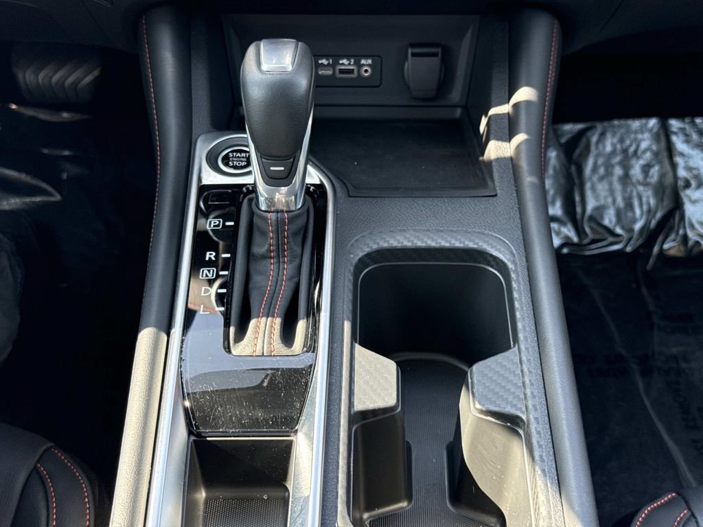 Used 2025 Nissan Sentra SR w/ SR Premium Package FWD image 8