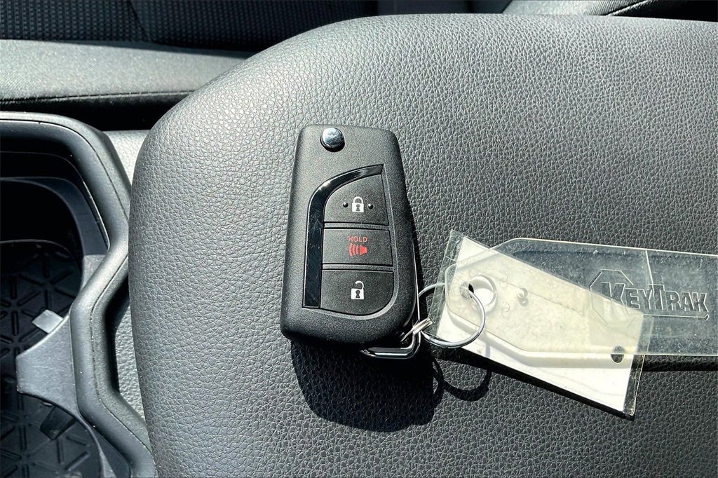 Used 2019 Toyota RAV4 LE image 35