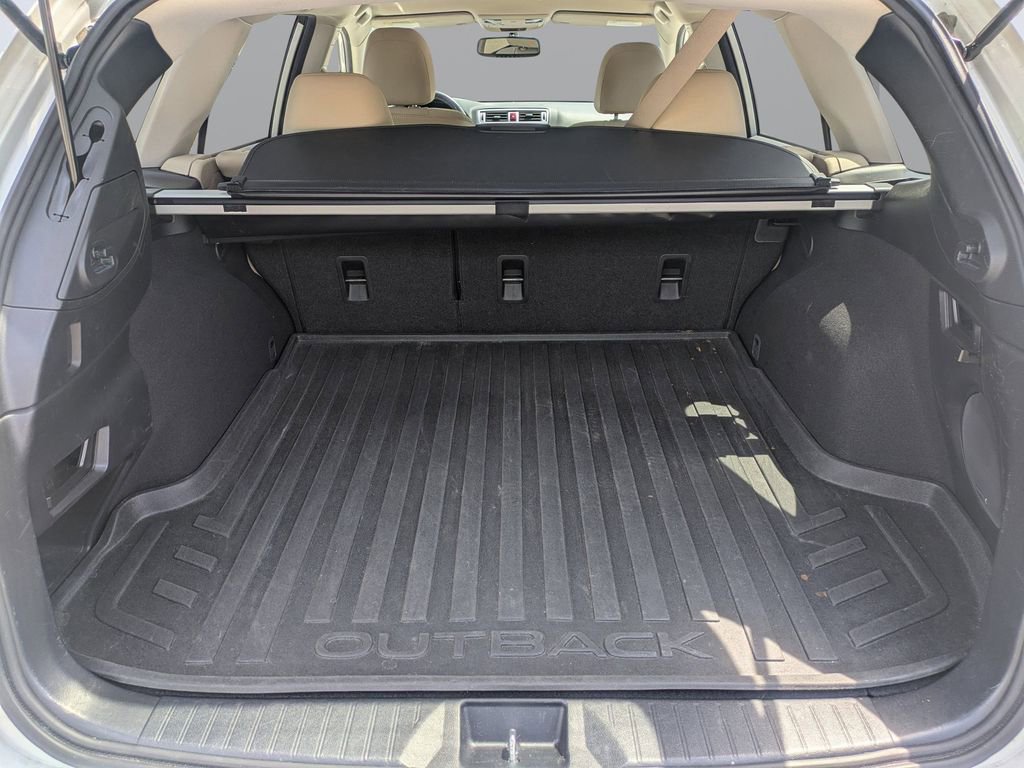 Used 2015 Subaru Outback 2.5i Limited w/ Popular Package #4 image 12