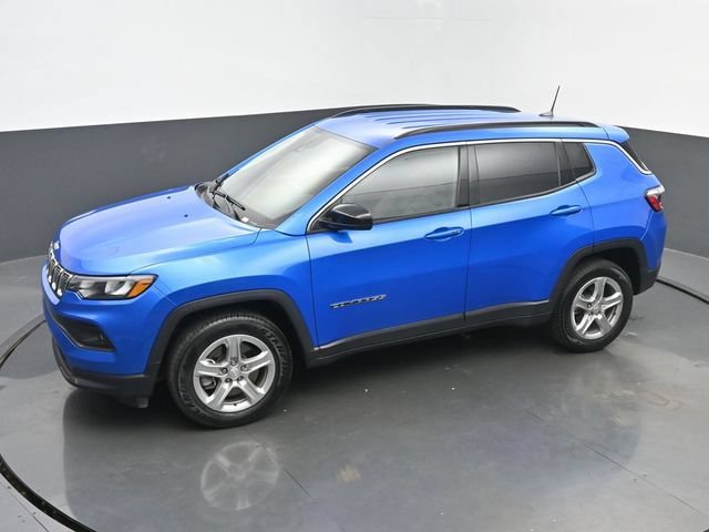 Used 2024 Jeep Compass Latitude AWD/4WD image 37