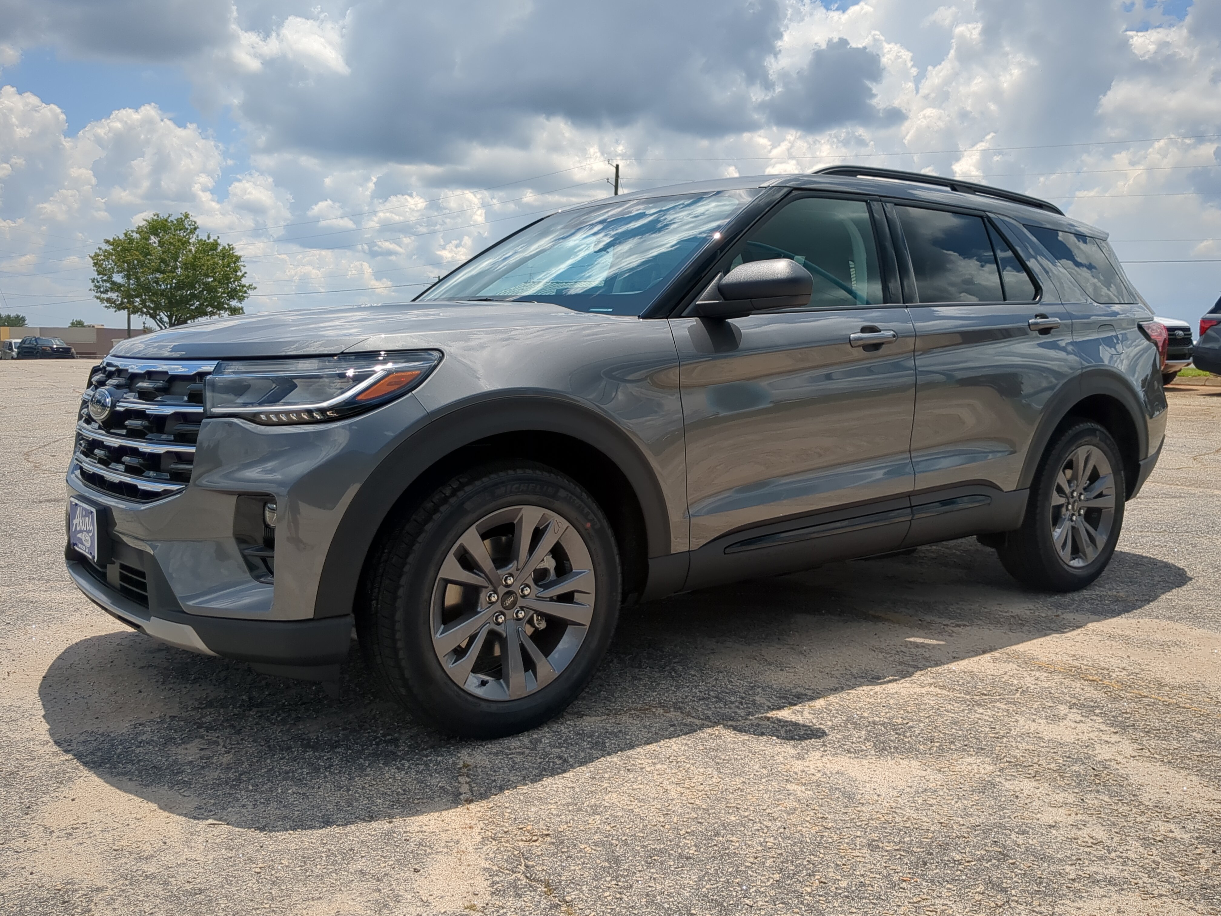 New 2026 Ford Explorer Active w/ Active Comfort Package AWD/4WD image 6