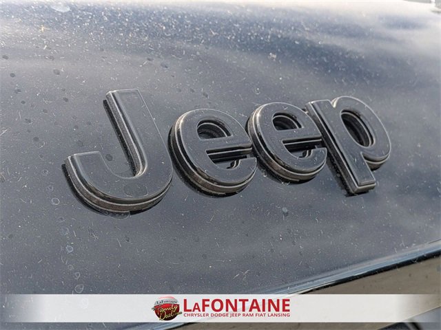 New 2025 Jeep Grand Cherokee Limited w/ Black Appearance Package image 9