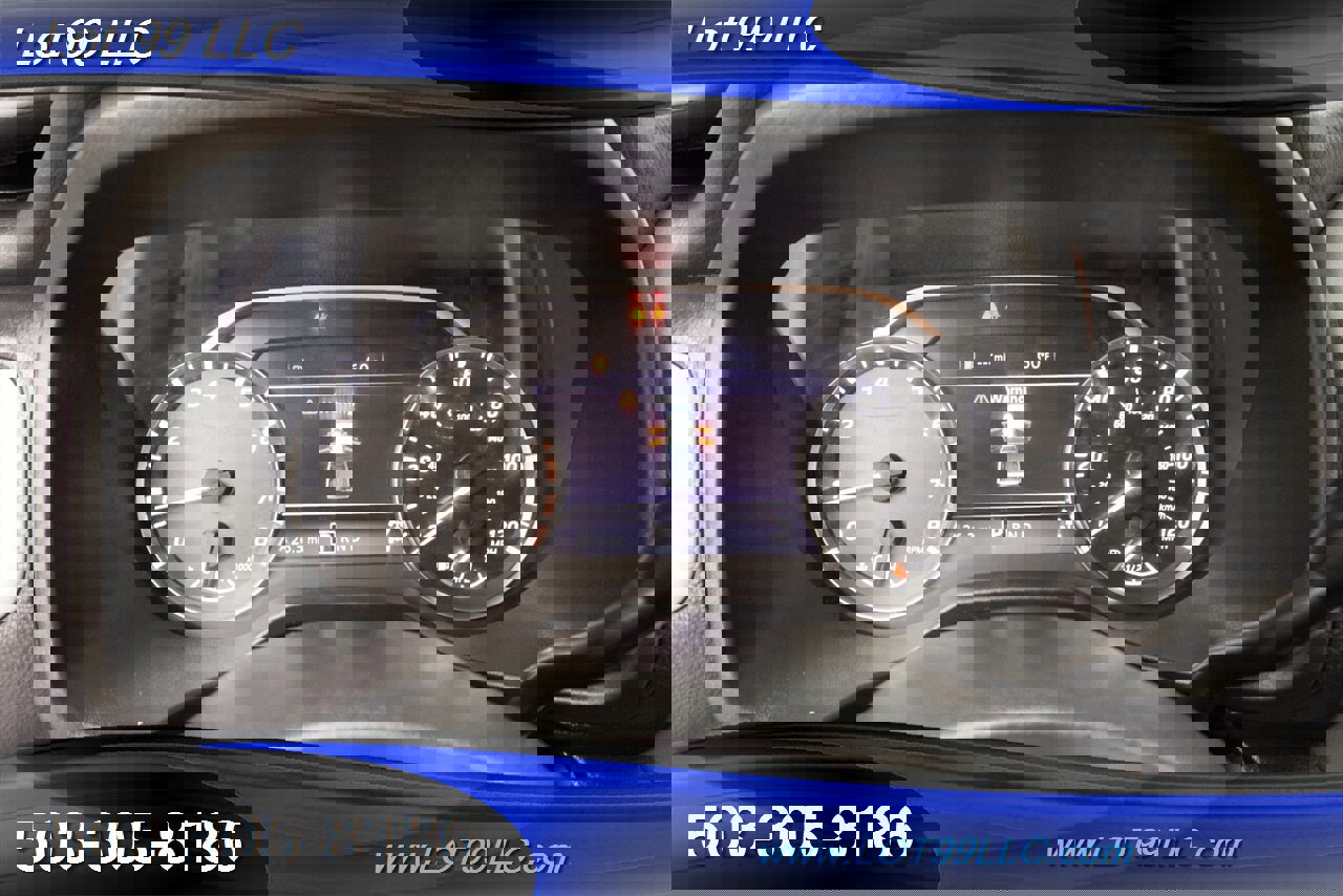 Used 2021 Nissan Titan SV w/ SV Convenience Package image 23