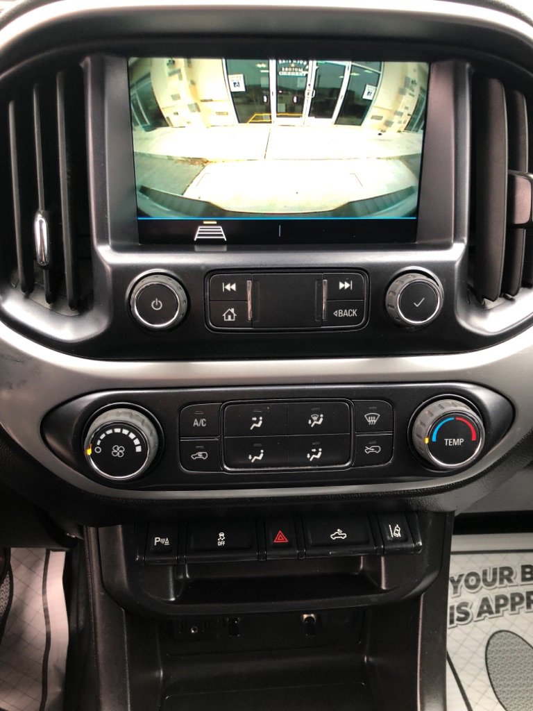 Used 2022 Chevrolet Colorado LT w/ Fleet Safety Package image 13