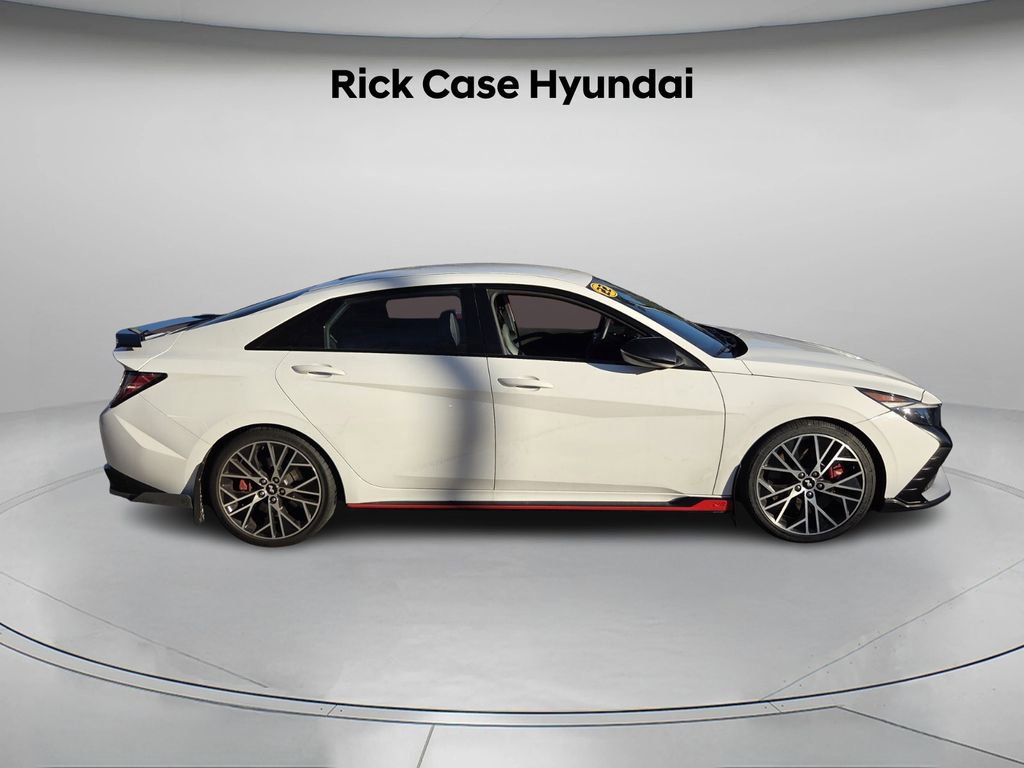 Used 2022 Hyundai Elantra N w/ Preferred Accessory Package image 4
