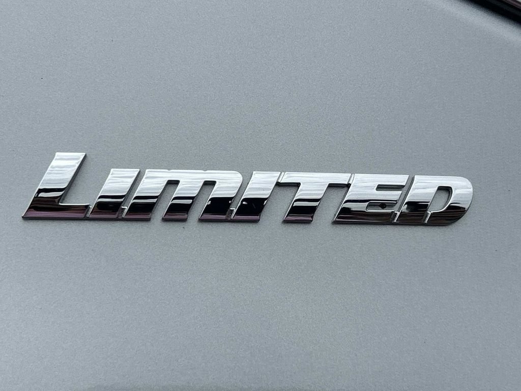 New 2026 Toyota Tundra Limited AWD/4WD image 12