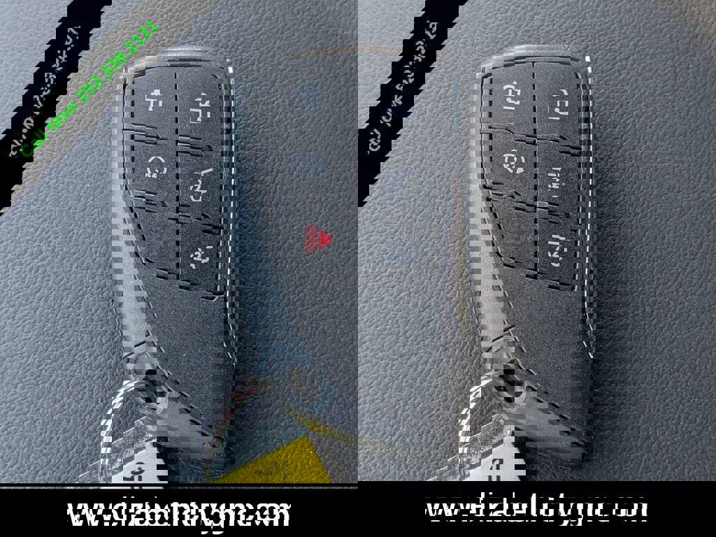 Used 2025 GMC Yukon Denali image 35