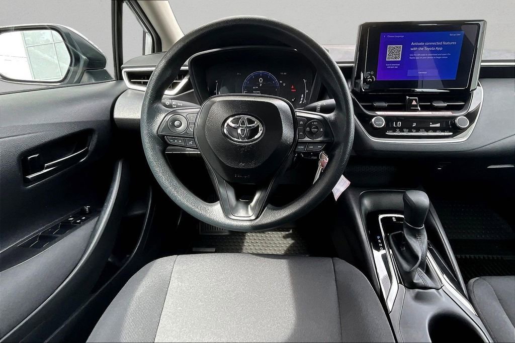 Used 2026 Toyota Corolla LE image 8