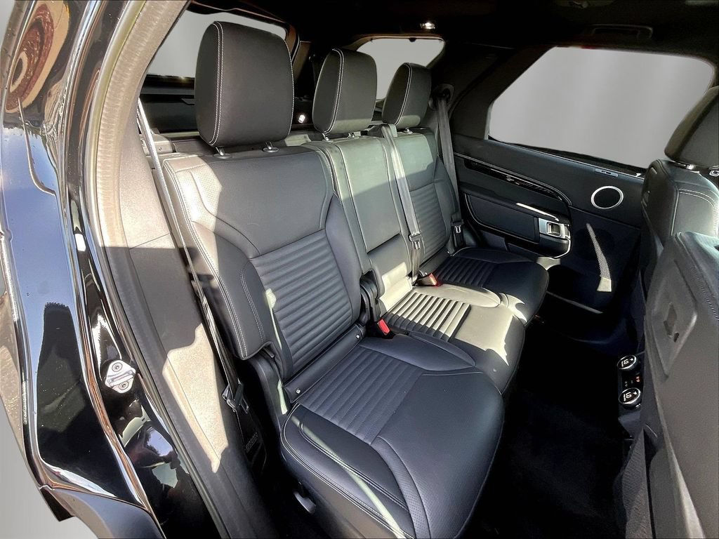 Used 2023 Land Rover Discovery S R-Dynamic AWD/4WD image 23