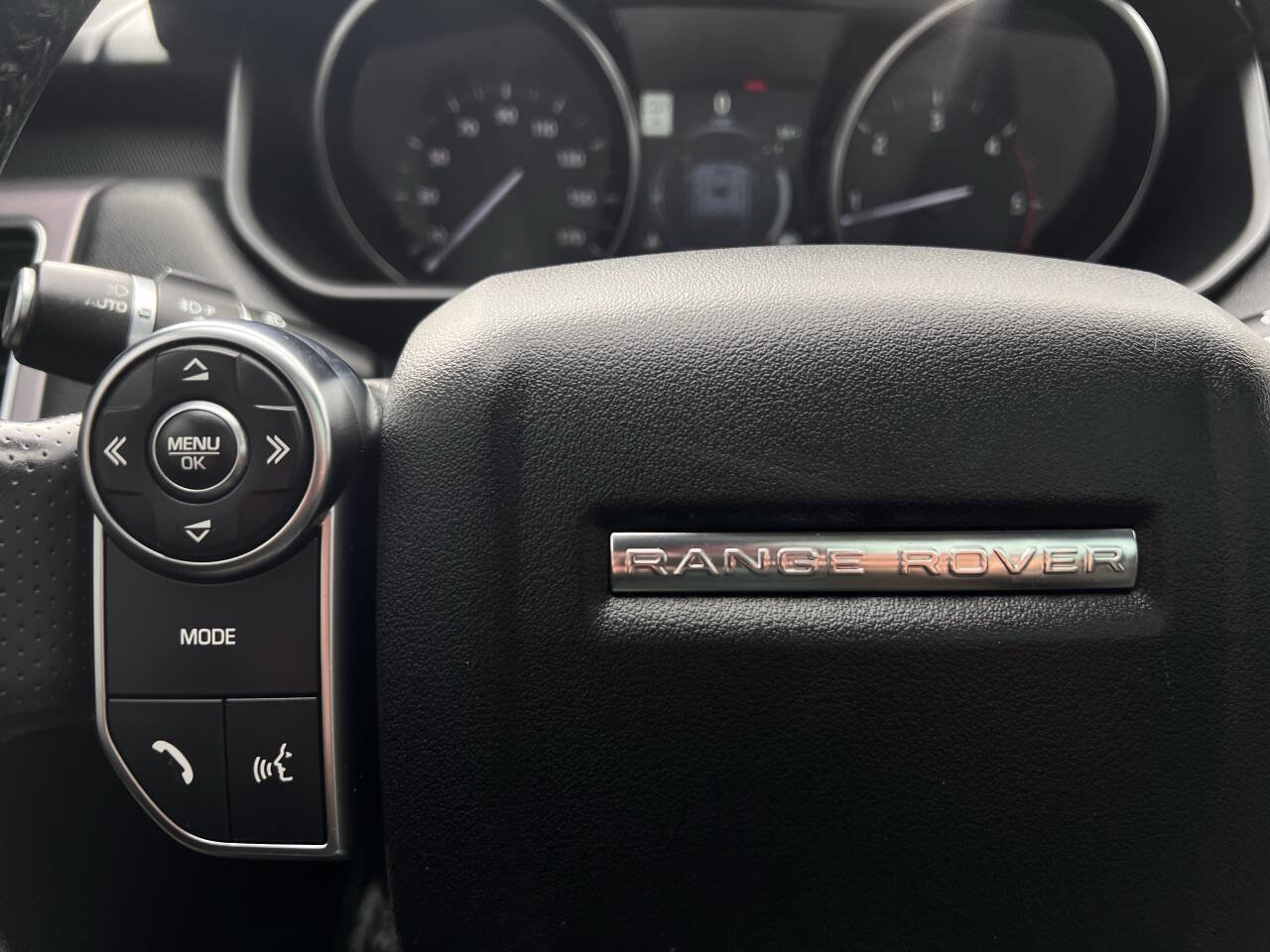 Used 2017 Land Rover Range Rover Sport HSE image 25