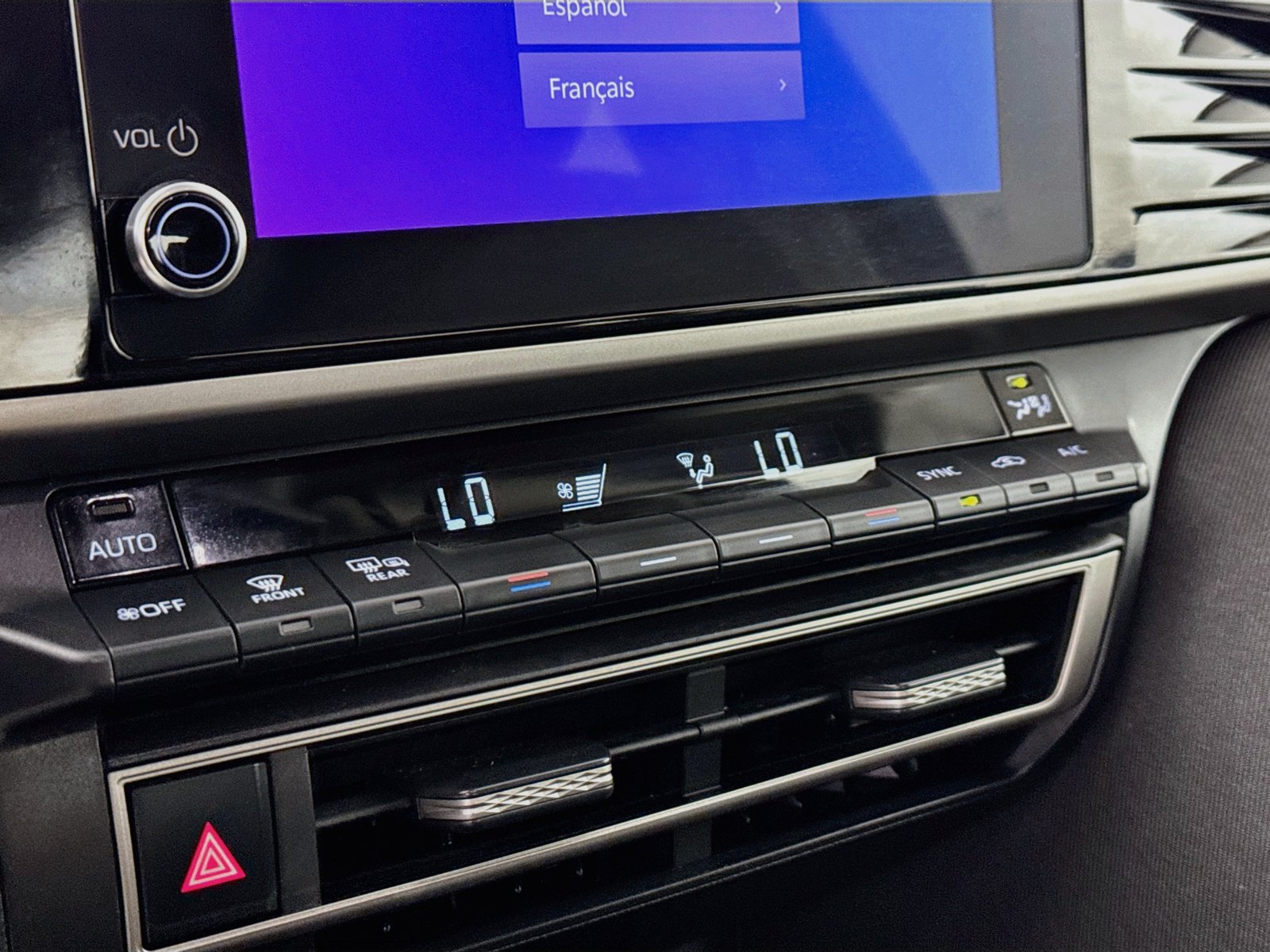 Used 2025 Toyota Camry LE FWD image 12