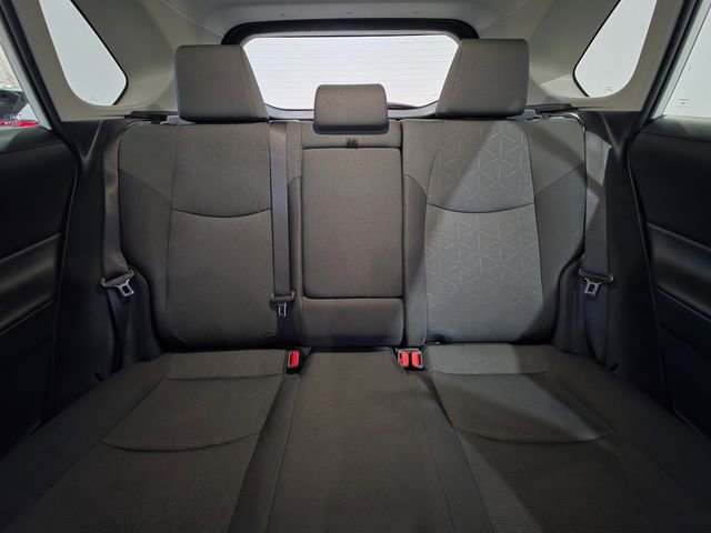 Used 2025 Toyota RAV4 XLE AWD/4WD image 15