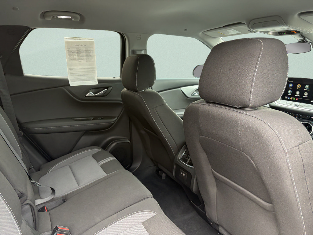 Used 2023 Chevrolet Blazer LT FWD image 21