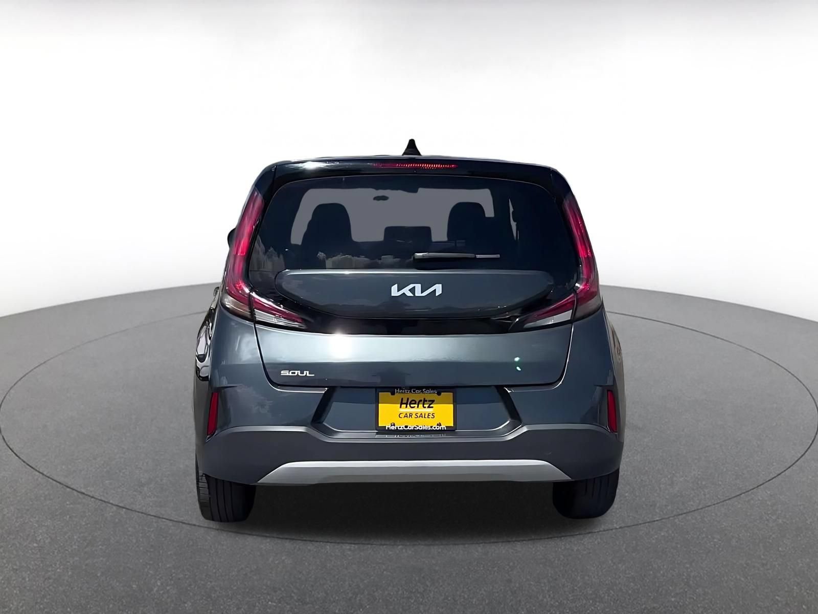 Used 2025 Kia Soul LX w/ LX Technology Package FWD image 12