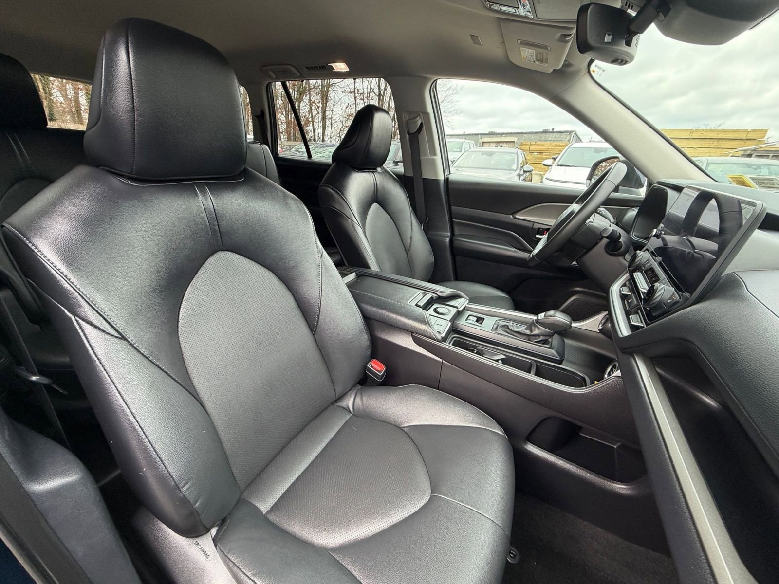Used 2025 Toyota Grand Highlander FWD image 38