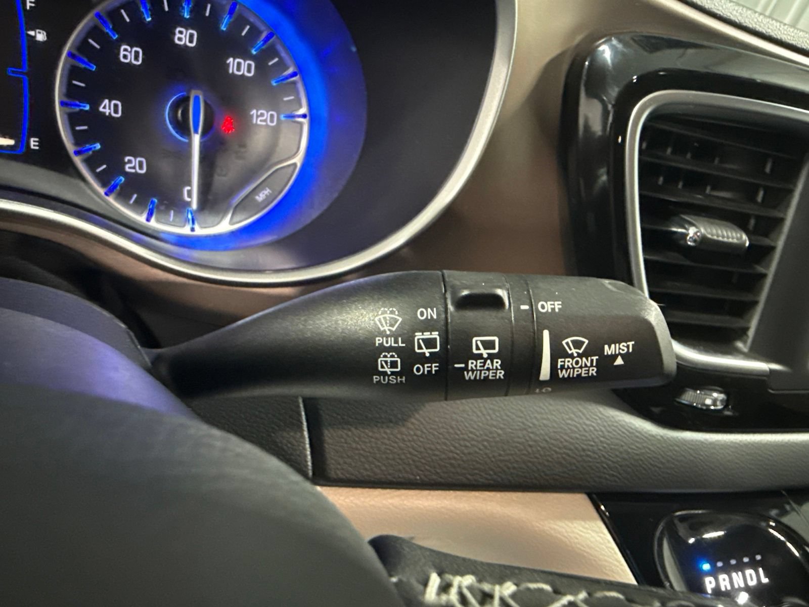 Used 2023 Chrysler Voyager LX FWD image 41