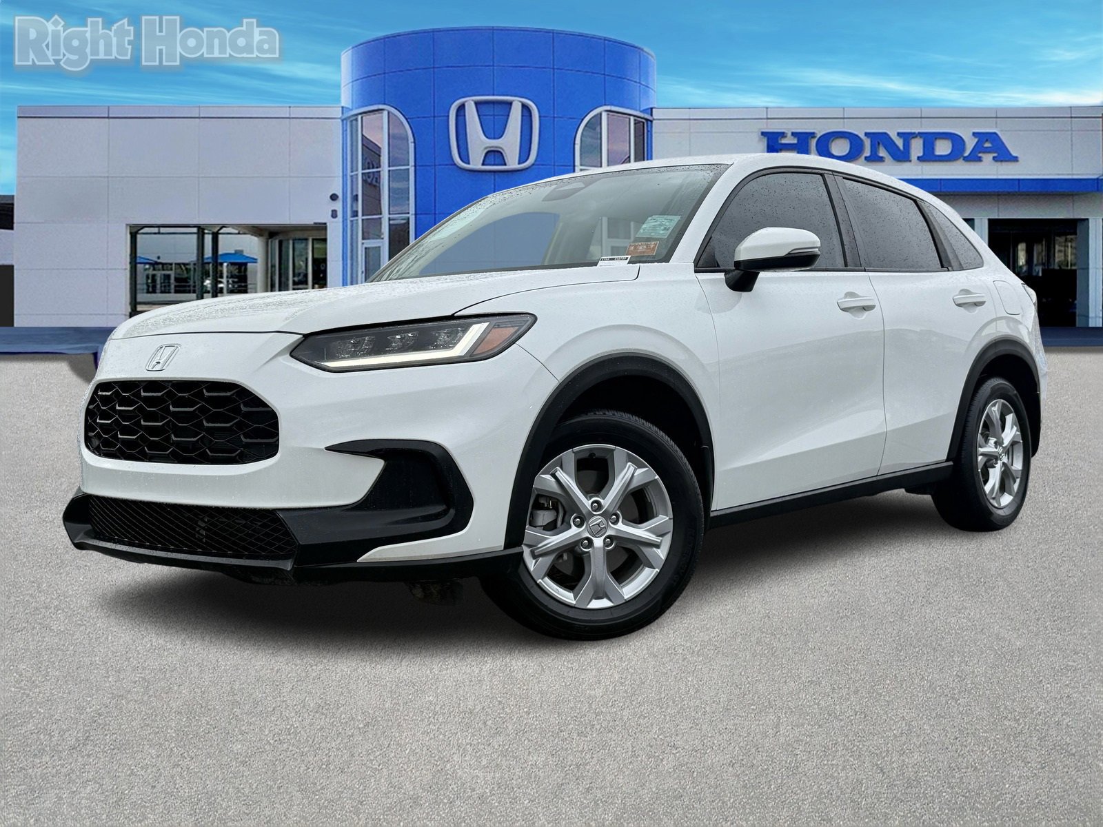 Used 2023 Honda HR-V LX image 2