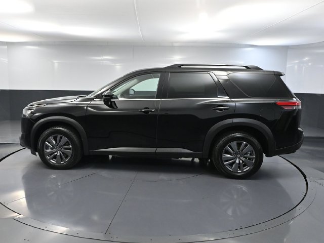 Used 2024 Nissan Pathfinder SV FWD image 7