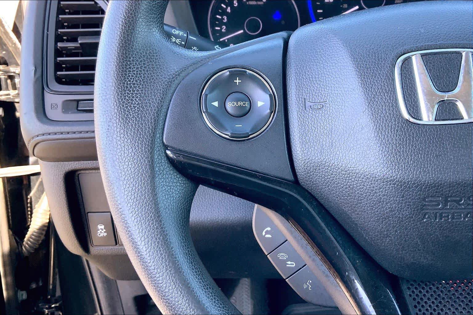 Used 2020 Honda HR-V LX image 24