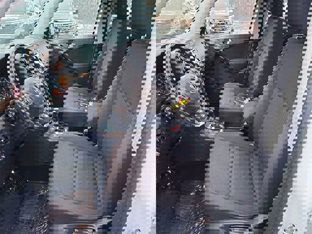 Used 2017 Volkswagen Tiguan Limited w/ Premium Package image 26