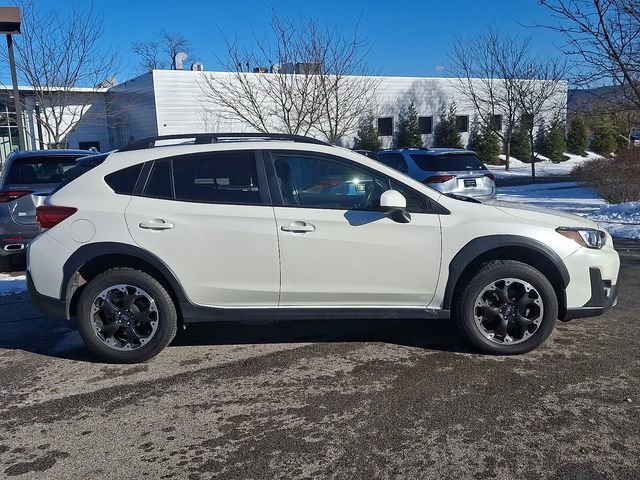 Used 2022 Subaru Crosstrek 2.0i Premium w/ Moonroof Package image 10