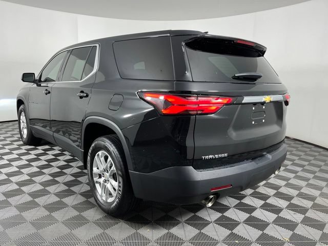 Used 2023 Chevrolet Traverse LS FWD image 8