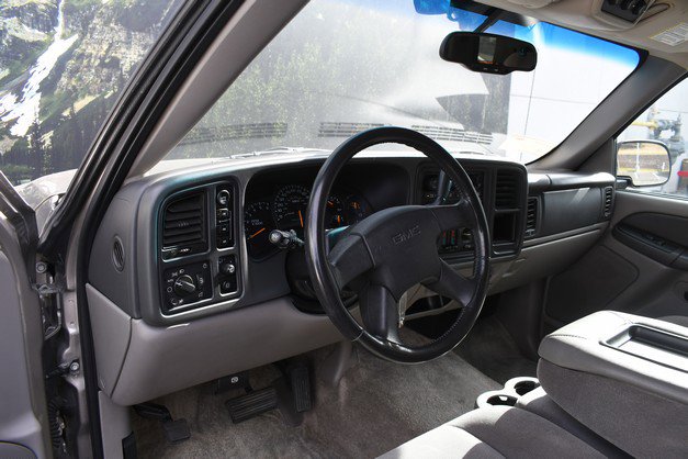 Used 2003 GMC Yukon SLE image 14