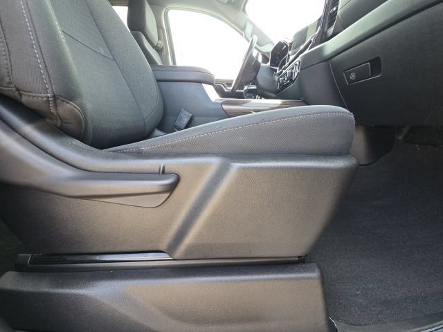 Used 2023 Chevrolet Silverado 1500 RST AWD/4WD image 18