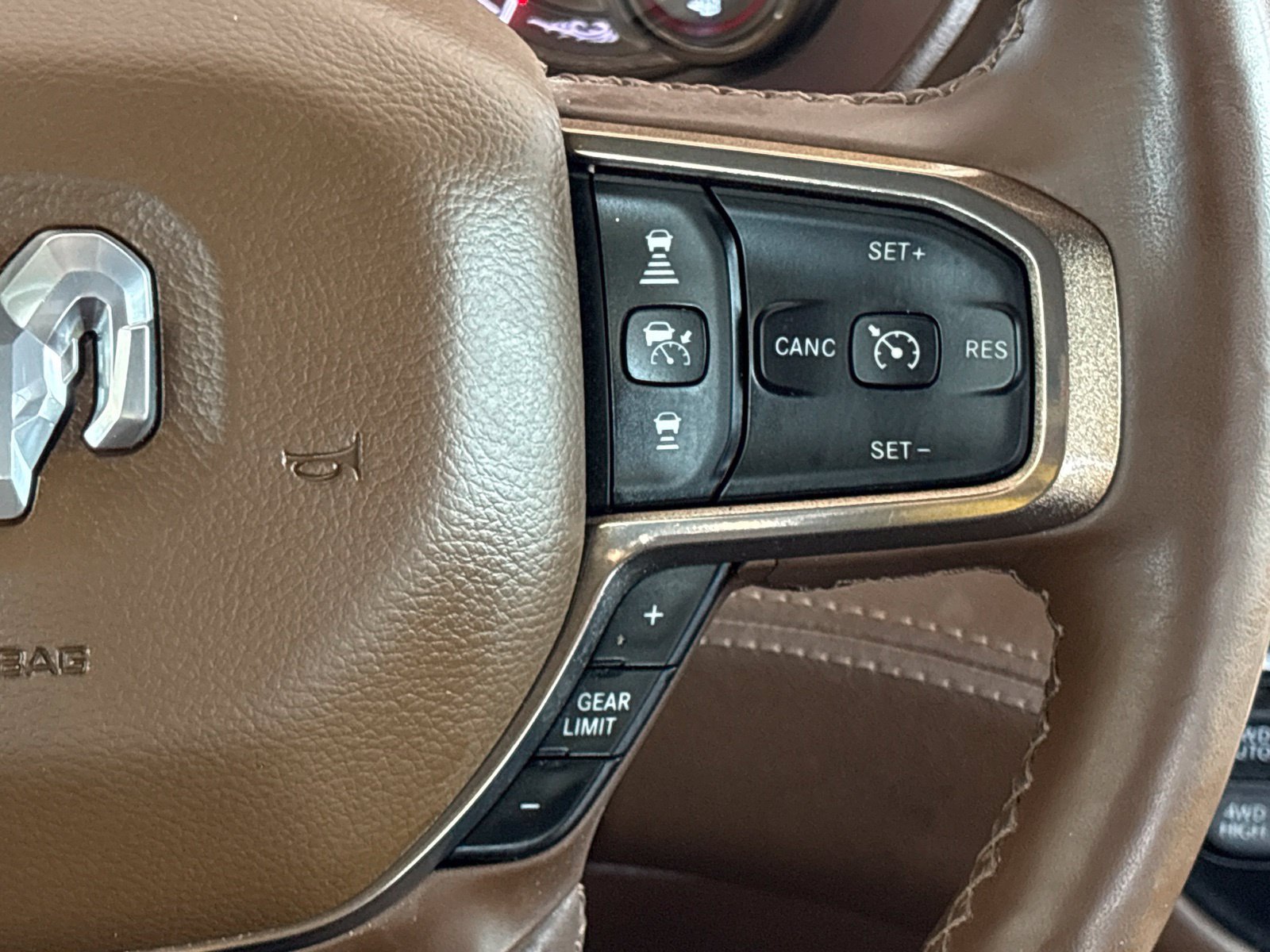 Used 2019 RAM 1500 Limited AWD/4WD image 33