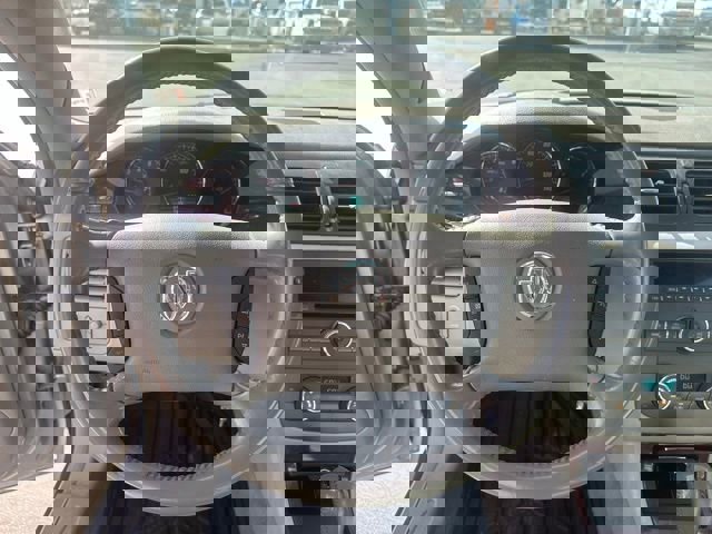 Used 2008 Buick Lucerne CXL image 6