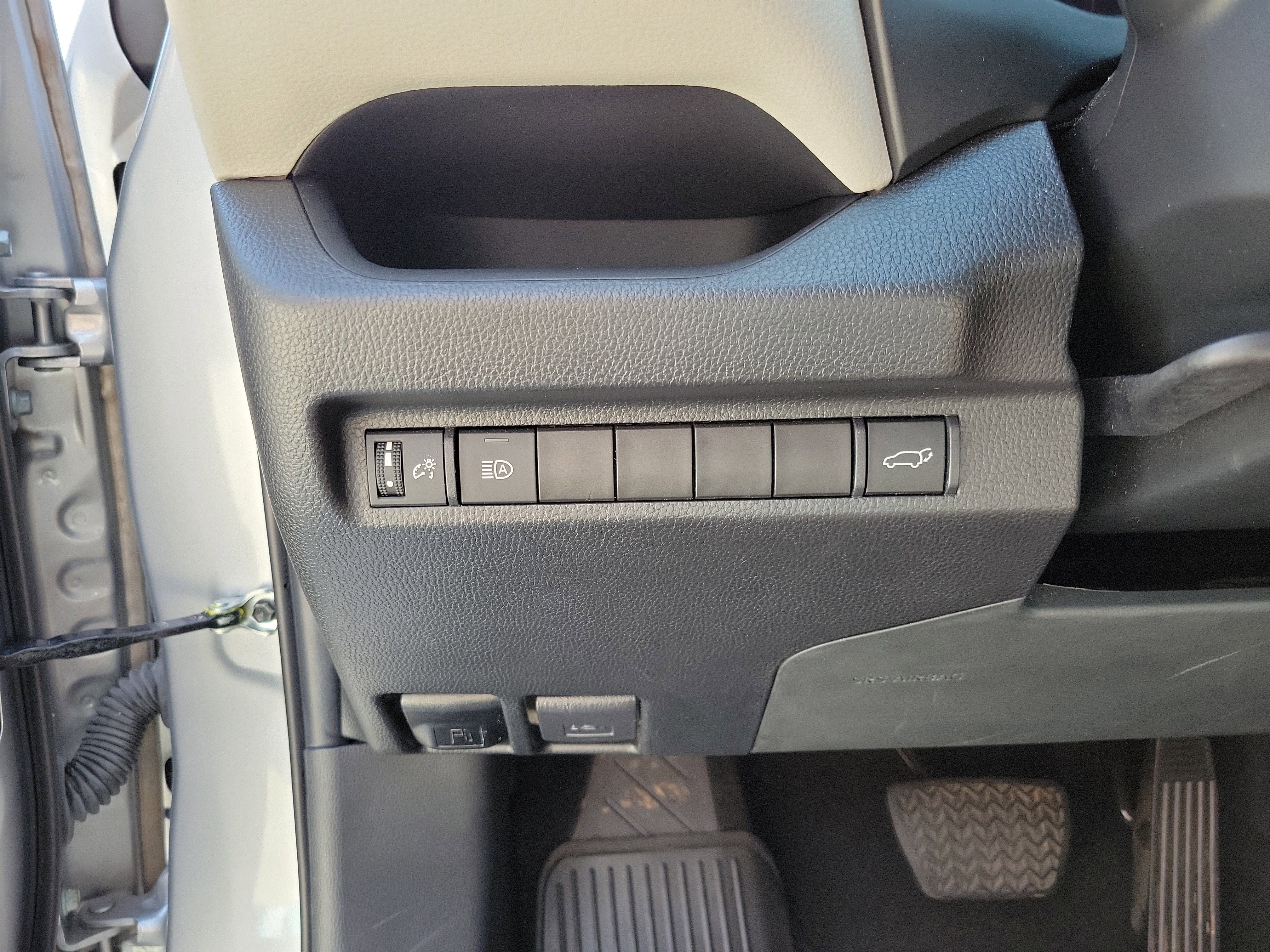 Certified 2023 Toyota RAV4 XLE w/ Convenience Package FWD image 15
